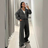 Damen sportliches Oversized-Set mit hohem Kragen und elastischen Bündchen WW