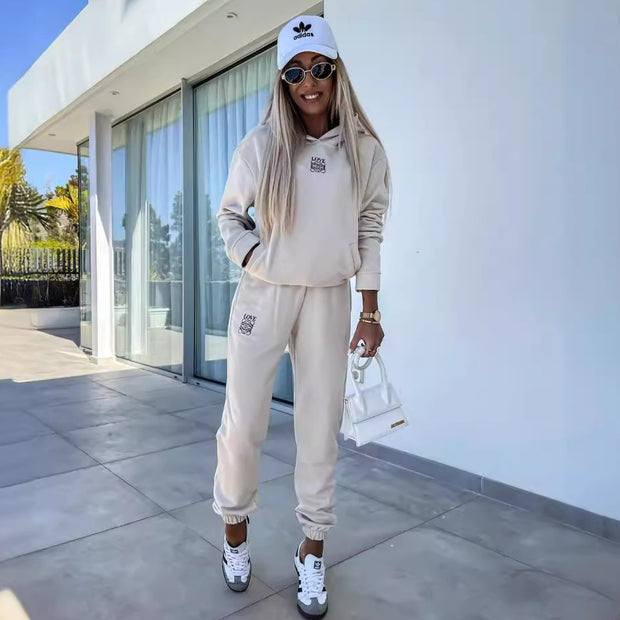 Damen sportliches Sweat-Set mit Kapuze und elastischem Bund WW