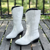 Damen Cowboy-Stiefel mit hohem Absatz und kunstvollen Stickereien WW