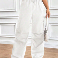 Damen Cargo-Hose mit hochmodernem Schnitt und praktischen Taschen WW