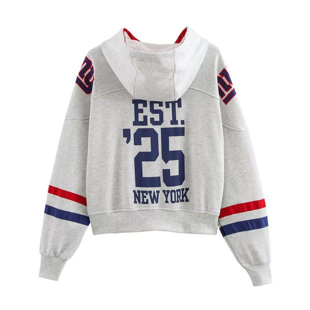 Damen sportlicher cropped Hoodie mit buntem Grafikelement und praktischem Kordelzug WW