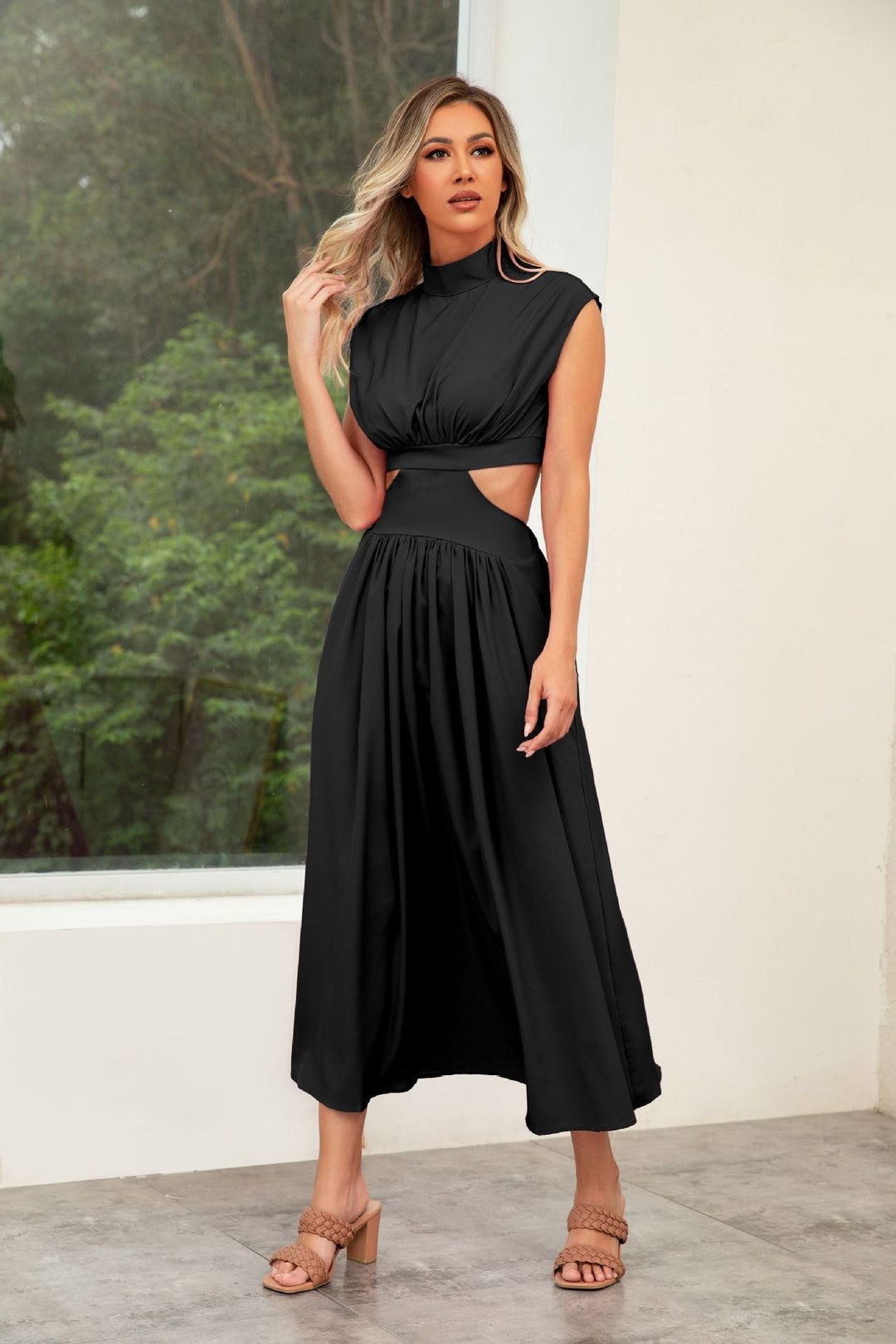 Damen Cut-Out Sommerkleid mit hohem Kragen W&W Mode