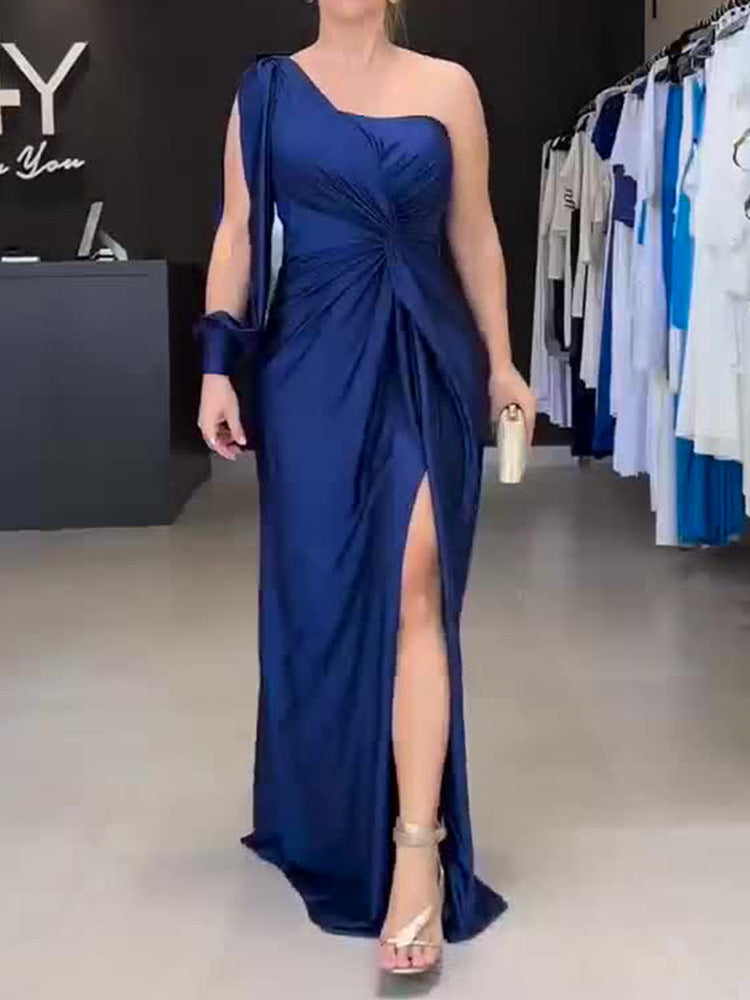 Damen Maxikleid mit asymmetrischem Design und seitlichem Schlitz WW