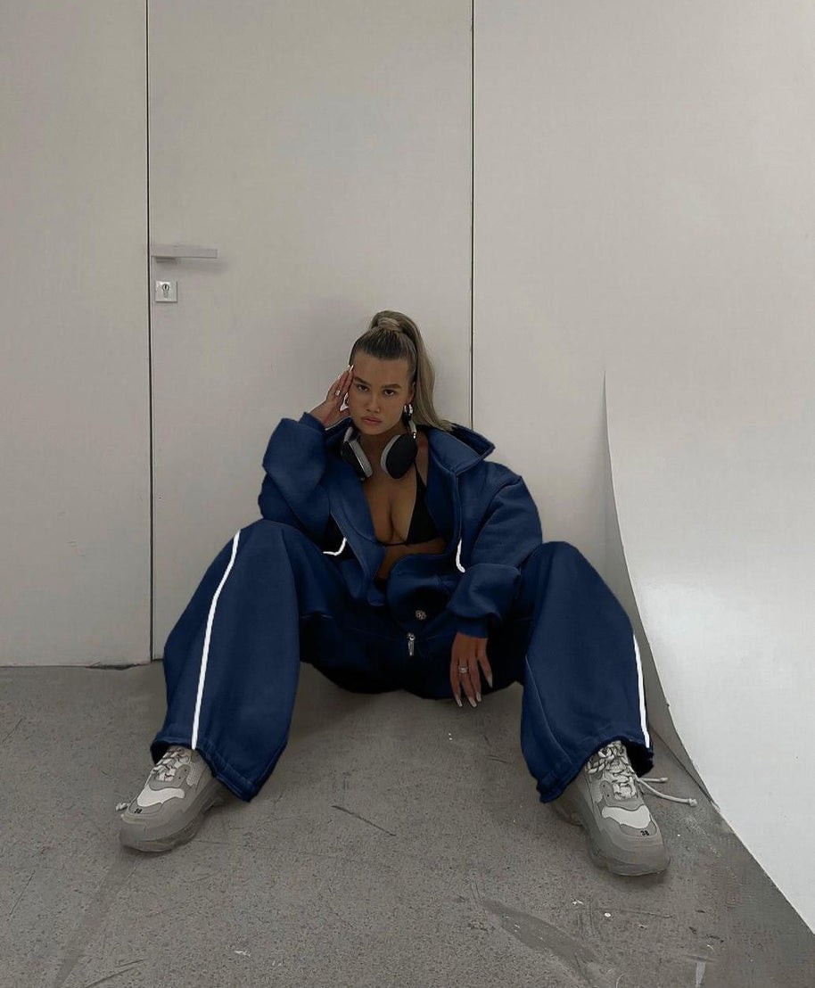 Damen Sportliche Oversized Loungewear mit reflektierenden Details WW