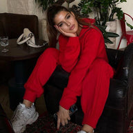 Damen Strickanzug mit hohem Kragen und trendigen Mustern WW