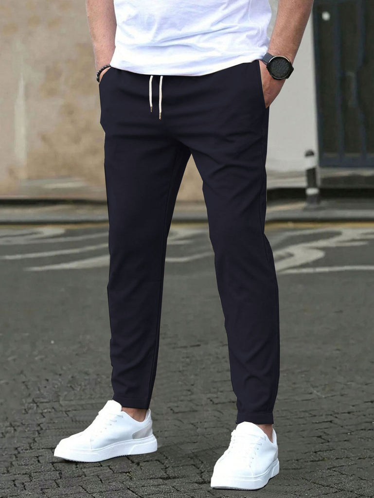 Herren Sporthose mit elastischem Bund und praktischen Seitentaschen WW