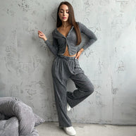 Damen Sportliches Freizeit-Set mit cropped Jacke und weiter Hose WW