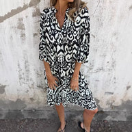 Damen Shirtkleid mit raffiniertem Muster WW