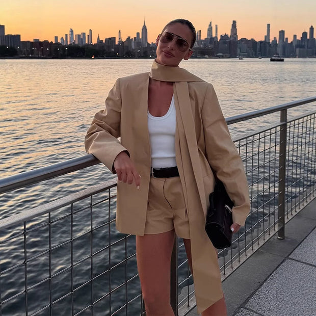 Damen Anzugjacke mit raffinierter Schluppe und weichem Schnitt WW