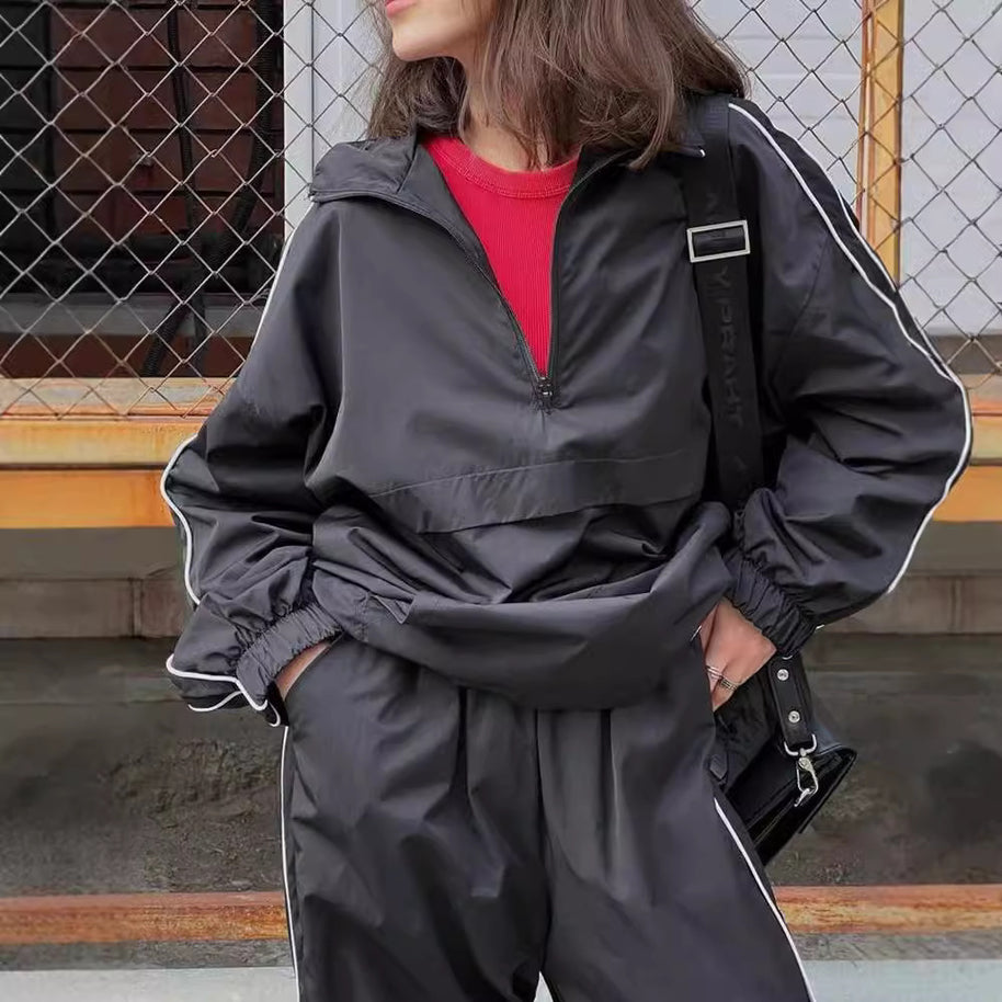 Damen sportliches Anorak-Set mit hohen Bündchen und Reißverschluss WW