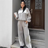 Damen sportliches Fleece-Set mit hohem Kragen und feuchtigkeitsregulierenden Eigenschaften WW