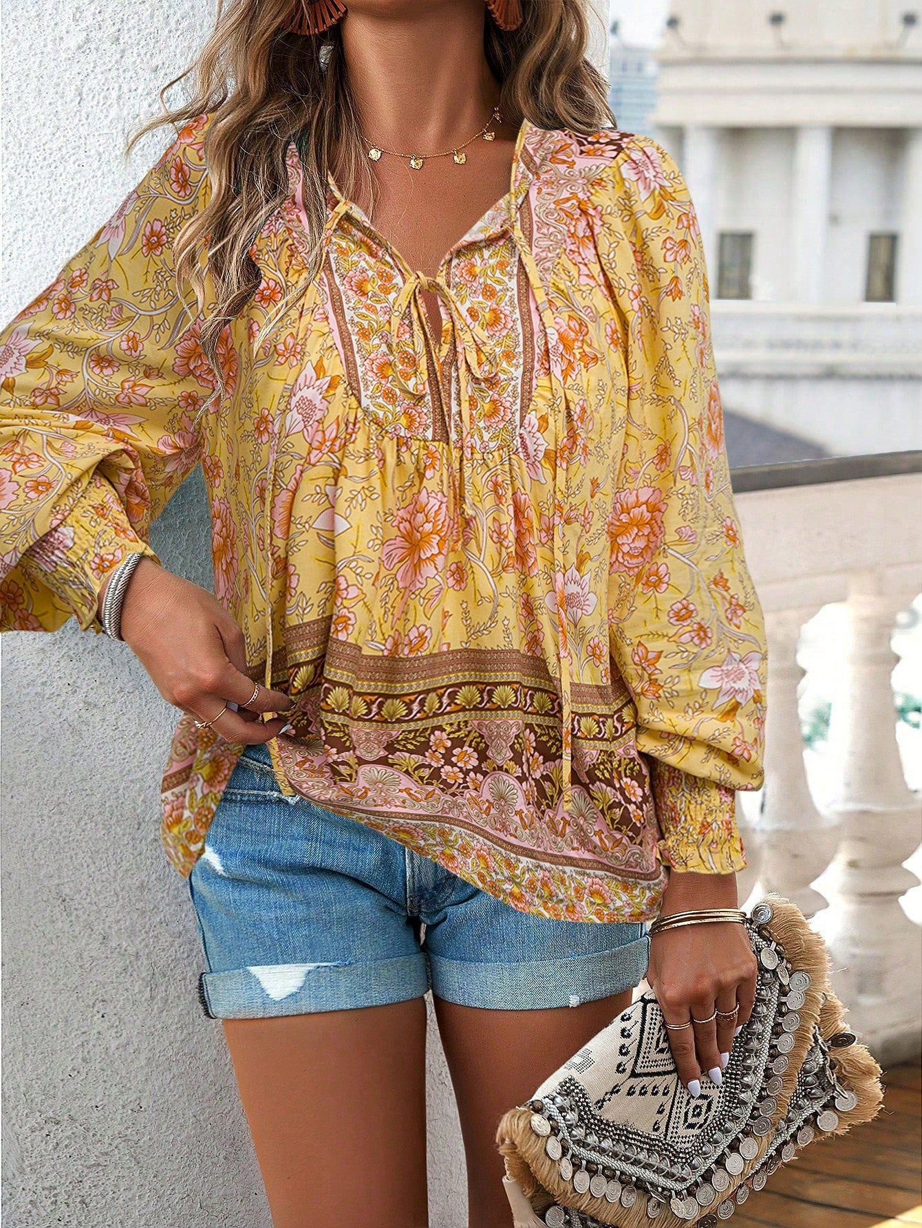Damen Blusenshirt mit floralem Design und lässigem Schnitt WW