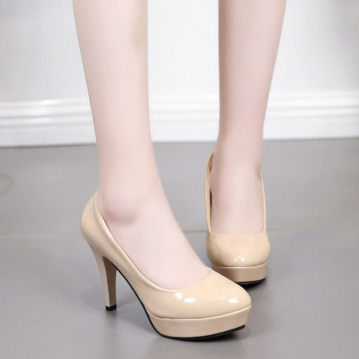 Damen Plateau-Pumps mit glänzendem Obermaterial und ergonomischem Fußbett W&W Mode