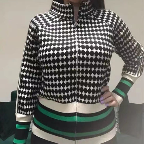 Damen Sportlicher Strickpullover mit Stehkragen und grafischem Muster WW