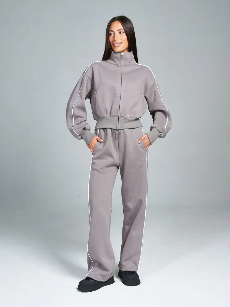 Damen sportliches Freizeit-Set mit hochgeschlossener Jacke und weit geschnittenen Hosen WW