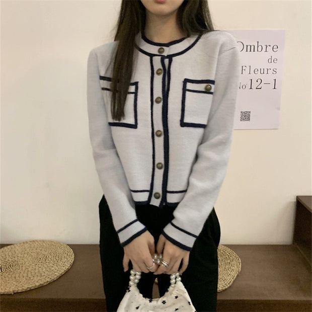 Damen Strickjacke mit Taschen und kontrastierenden Knopfdetails WW