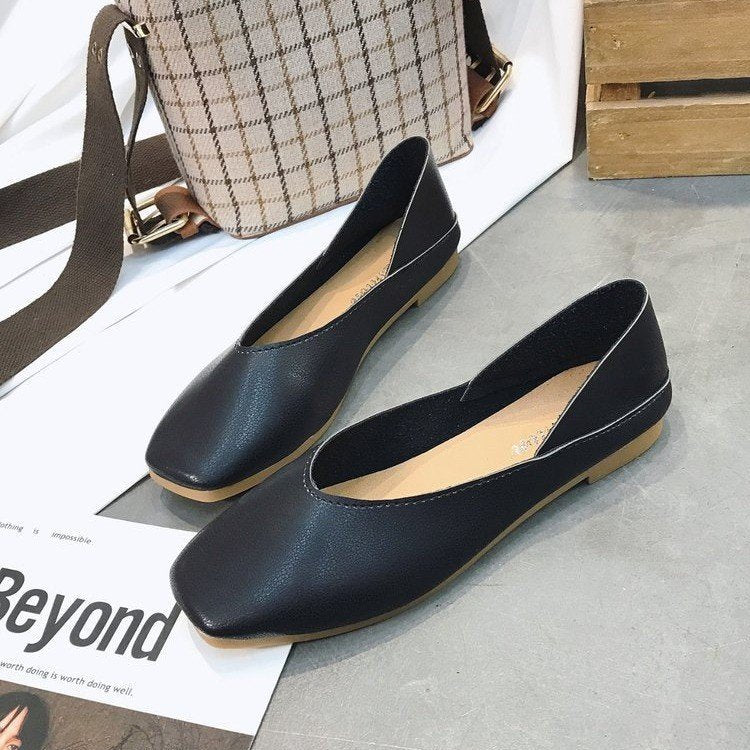 Damen Ballerinas mit zeitlosem V-Ausschnitt und flexibler Sohle W&W