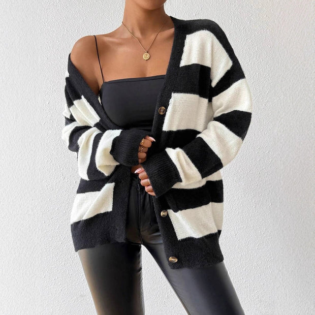Damen Strickjacke mit trendigem Blockstreifenmuster und weichem Material WW