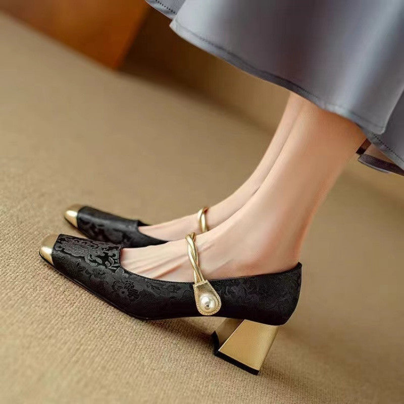 Damen Pumps mit edlem Design und hochglänzendem Absatz WW