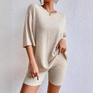 Damen komfortables Kurzarm Set mit Rippstrick und relaxed Schnitt WW