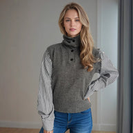Damen Strickpullover mit modernem Kragen und eleganten gestreiften Ärmeln WW