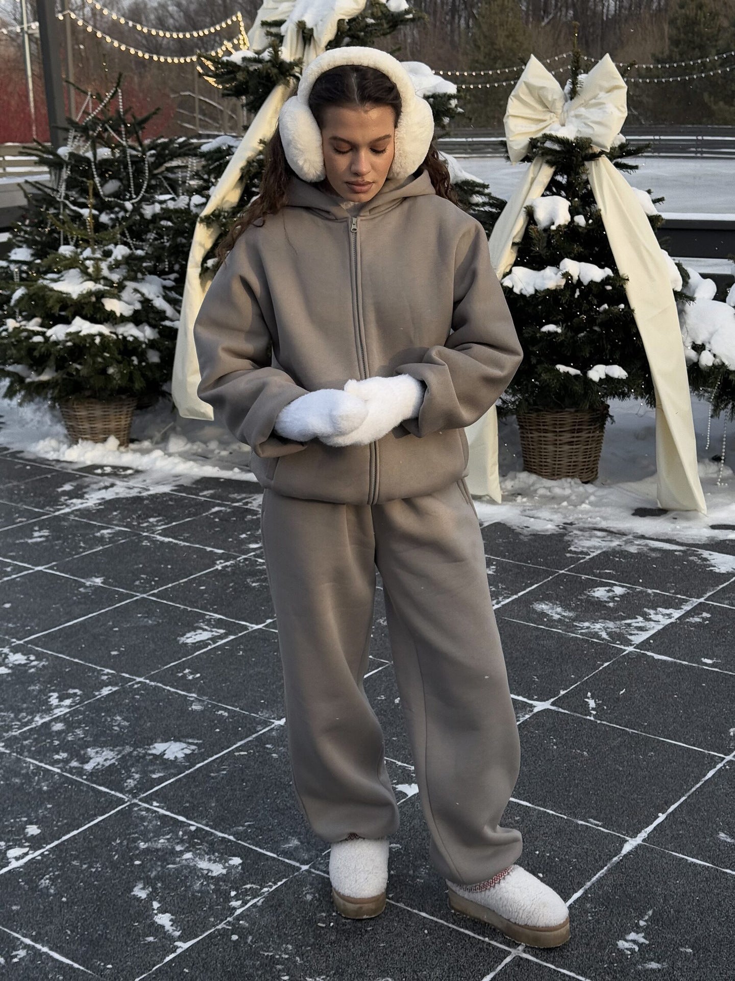 Damen Bequeme und stylische Kapuzenjacke WW