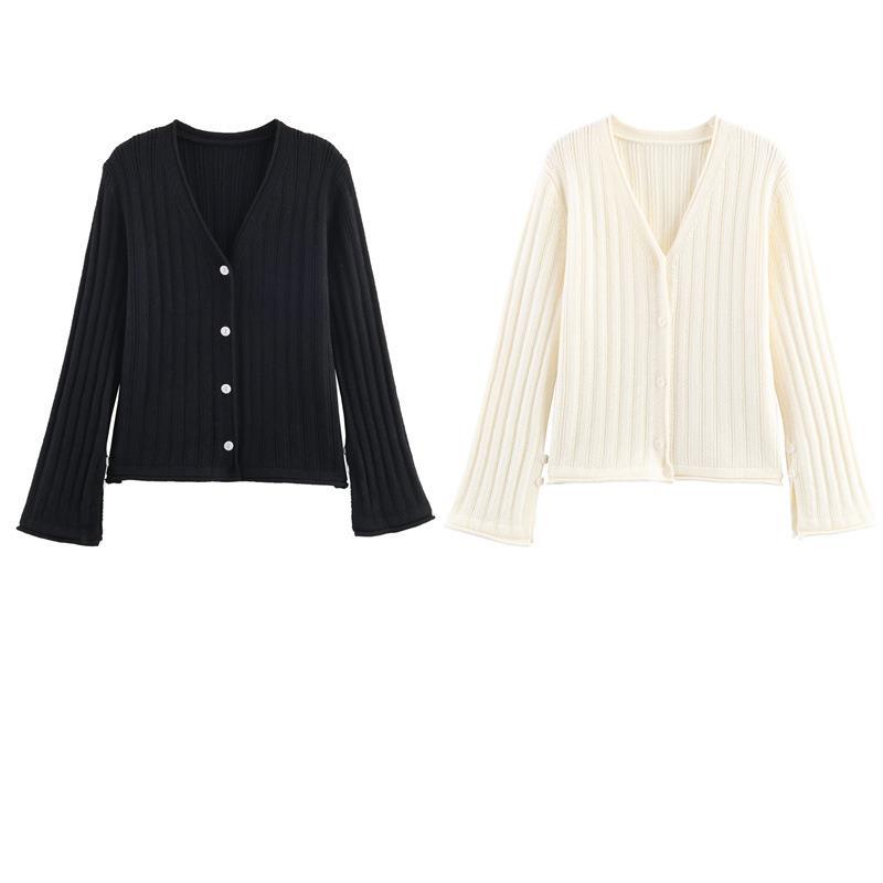 Damen Strickjacke mit elegantem V-Ausschnitt und praktischen Knöpfen WW