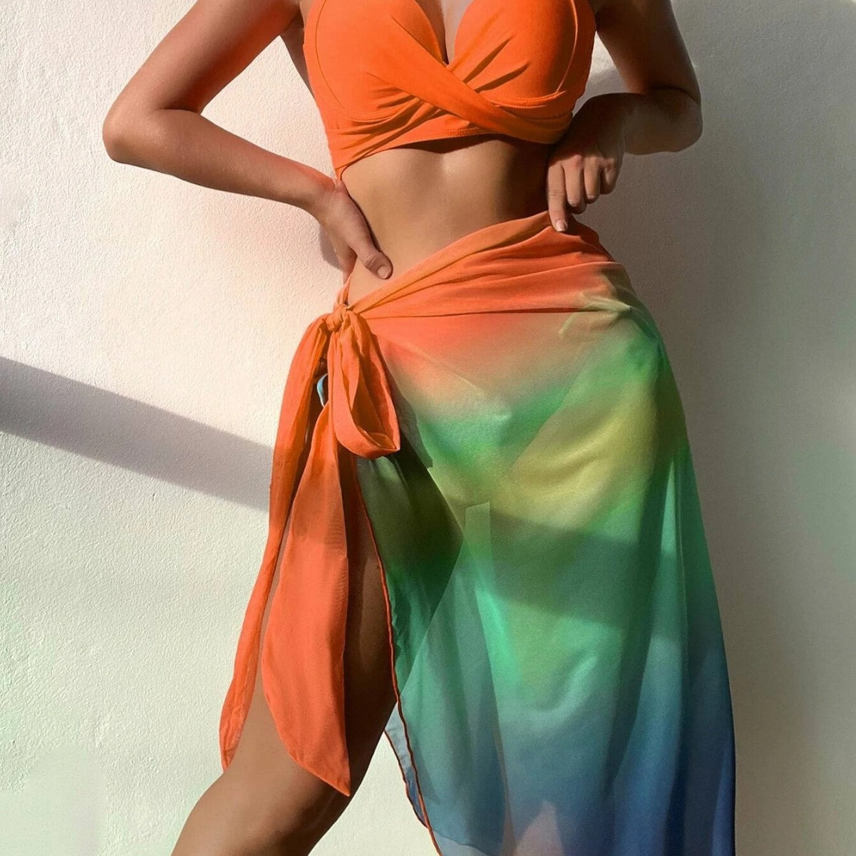 Damen Bikini-Oberteil mit Wickeldesign und transparentem Pareo WW