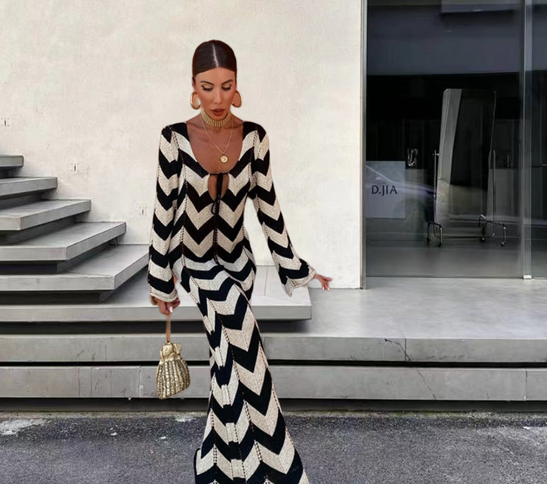 Damen Strick-Maxi-Kleid mit Zickzackmuster und dezenten Cut-Outs WW