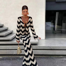 Damen Strick-Maxi-Kleid mit Zickzackmuster und dezenten Cut-Outs WW