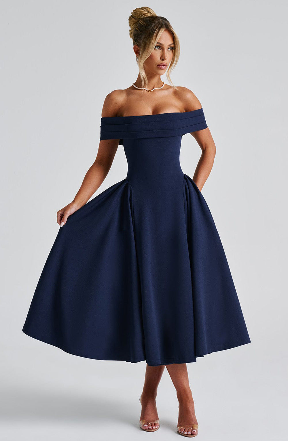 Damen elegantes Abendkleid mit schulterfreiem Design und voluminösem Rock WW