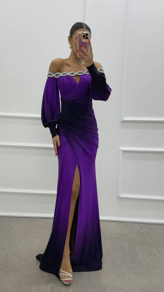 WW | Partykleid mit Camisole und positioniertem Schlitz in großer A-Linie