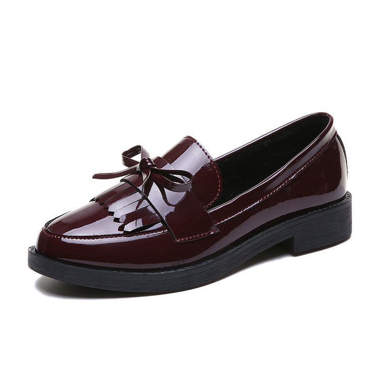 Damen Elegante Mokassins mit funkelndem Lackleder und dekorativem Schleifendetail W&W
