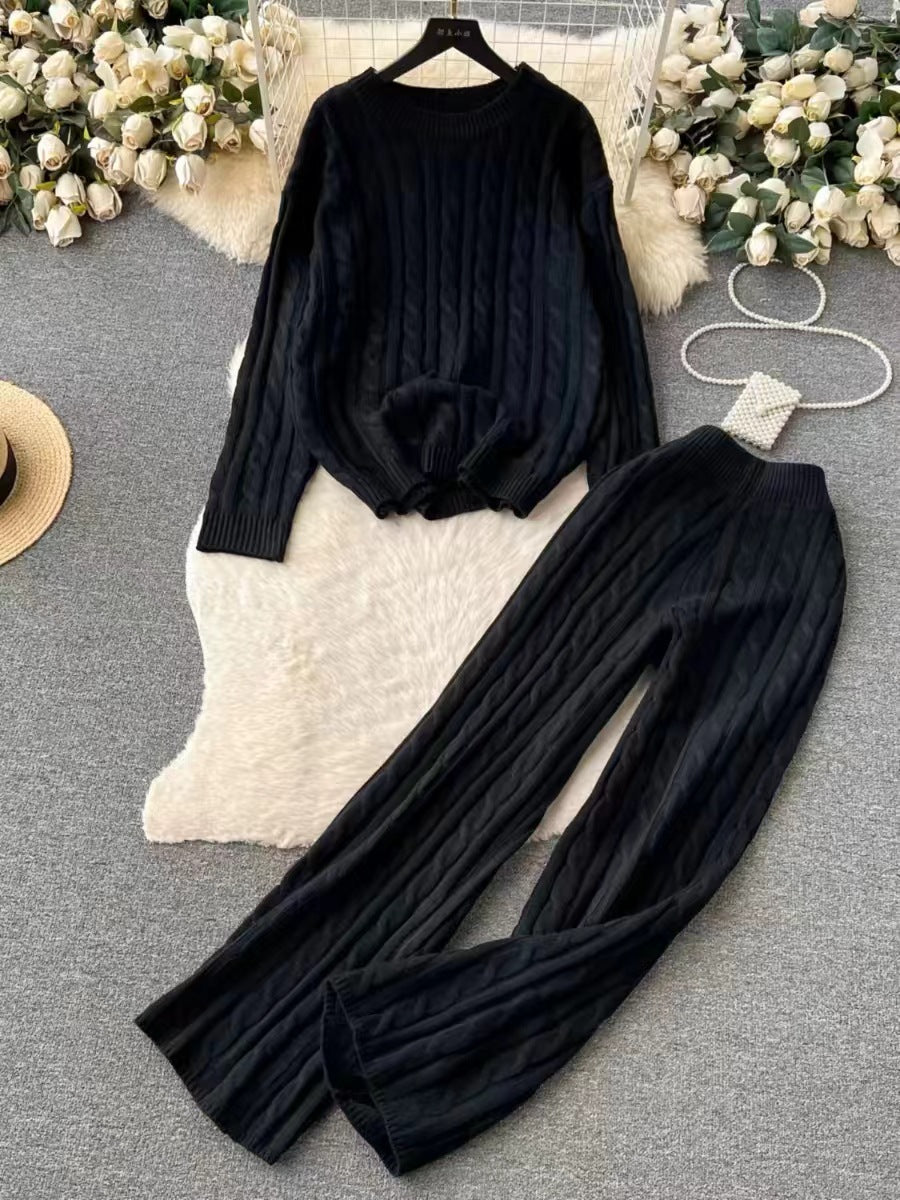 Damen Strickanzug mit Zopfmuster und weiten Beinen WW