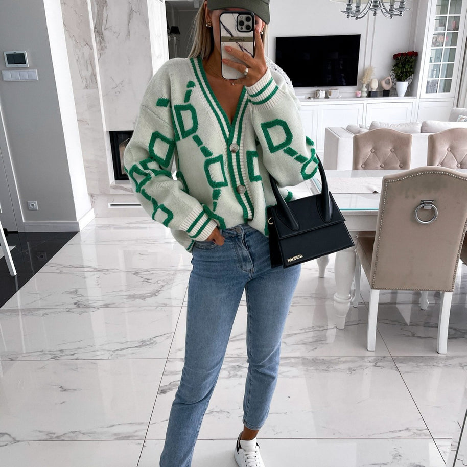 Damen Strickjacke mit grafischem Muster und V-Ausschnitt WW
