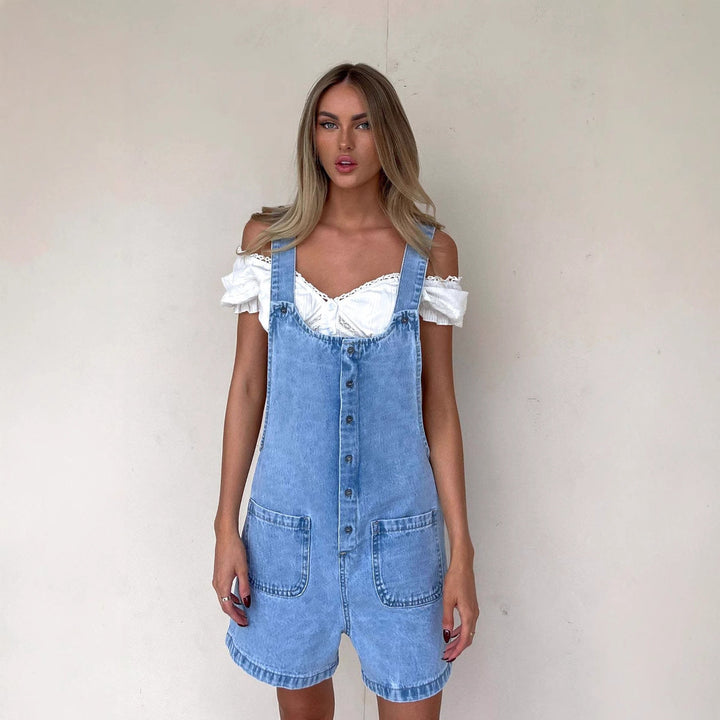 Damen Denim-Latzhose mit praktischen Taschen und knöpfbarem Design W&W Mode