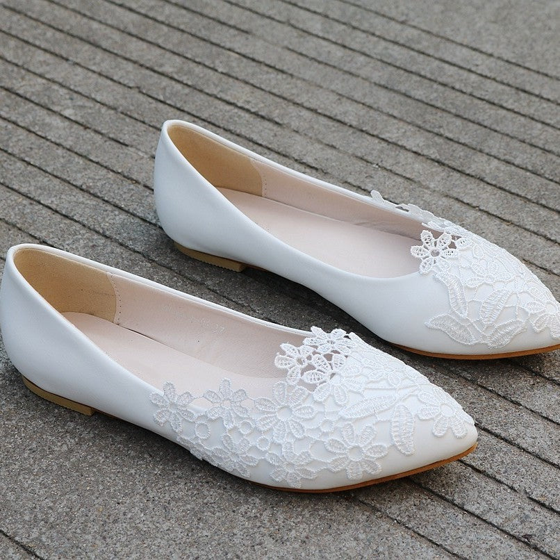 Damen Ballerinas aus Kunstleder mit zarten Spitzenverzierungen WW