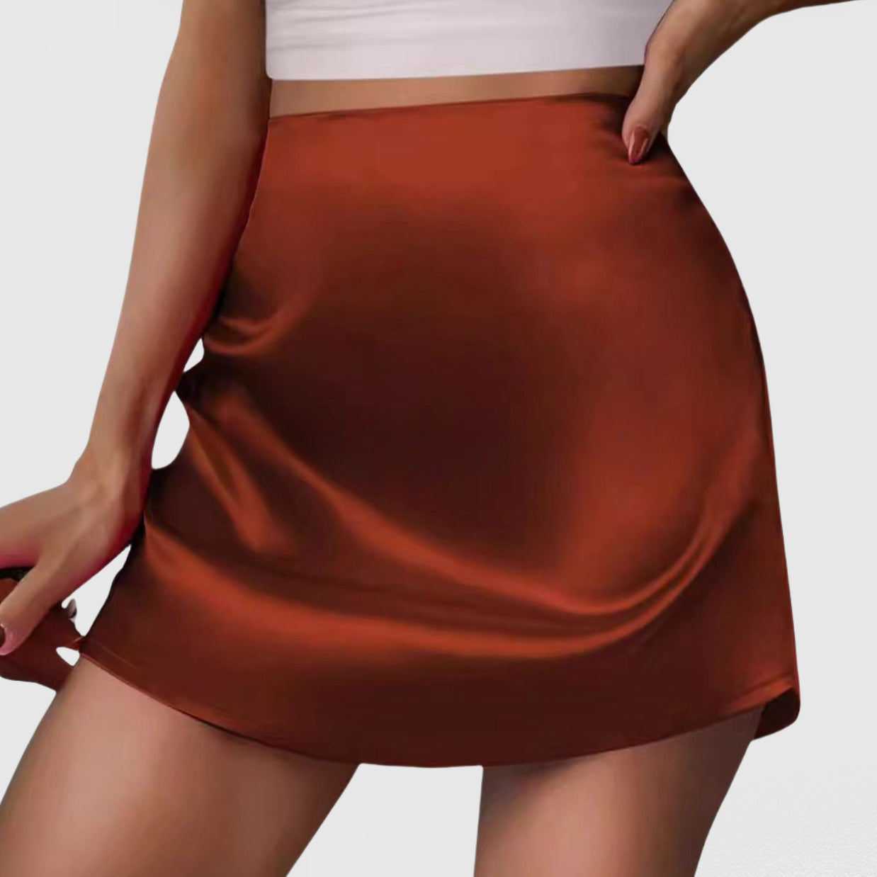 Damen Satin Minirock mit elegantem Schnitt und fließendem Fall WW