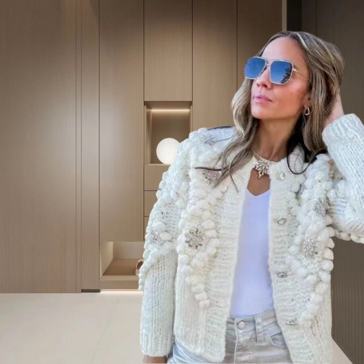 Damen Strickjacke mit luftigen Rüschen und funkelnden Akzenten W&W Mode