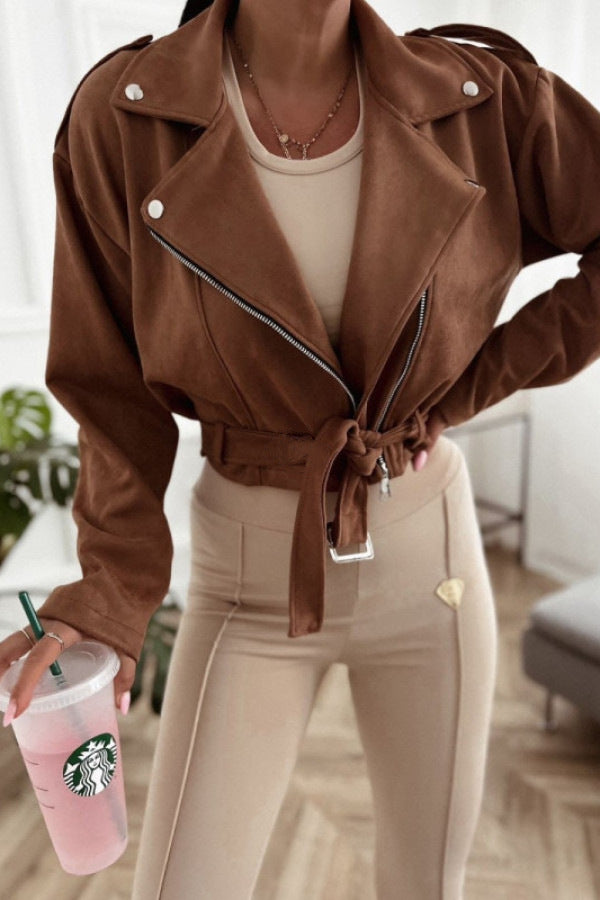 Damen Bikerjacke aus hochwertigem Wildlederimitat mit tailliertem Schnitt und seitlichen Reißverschlüssen WW