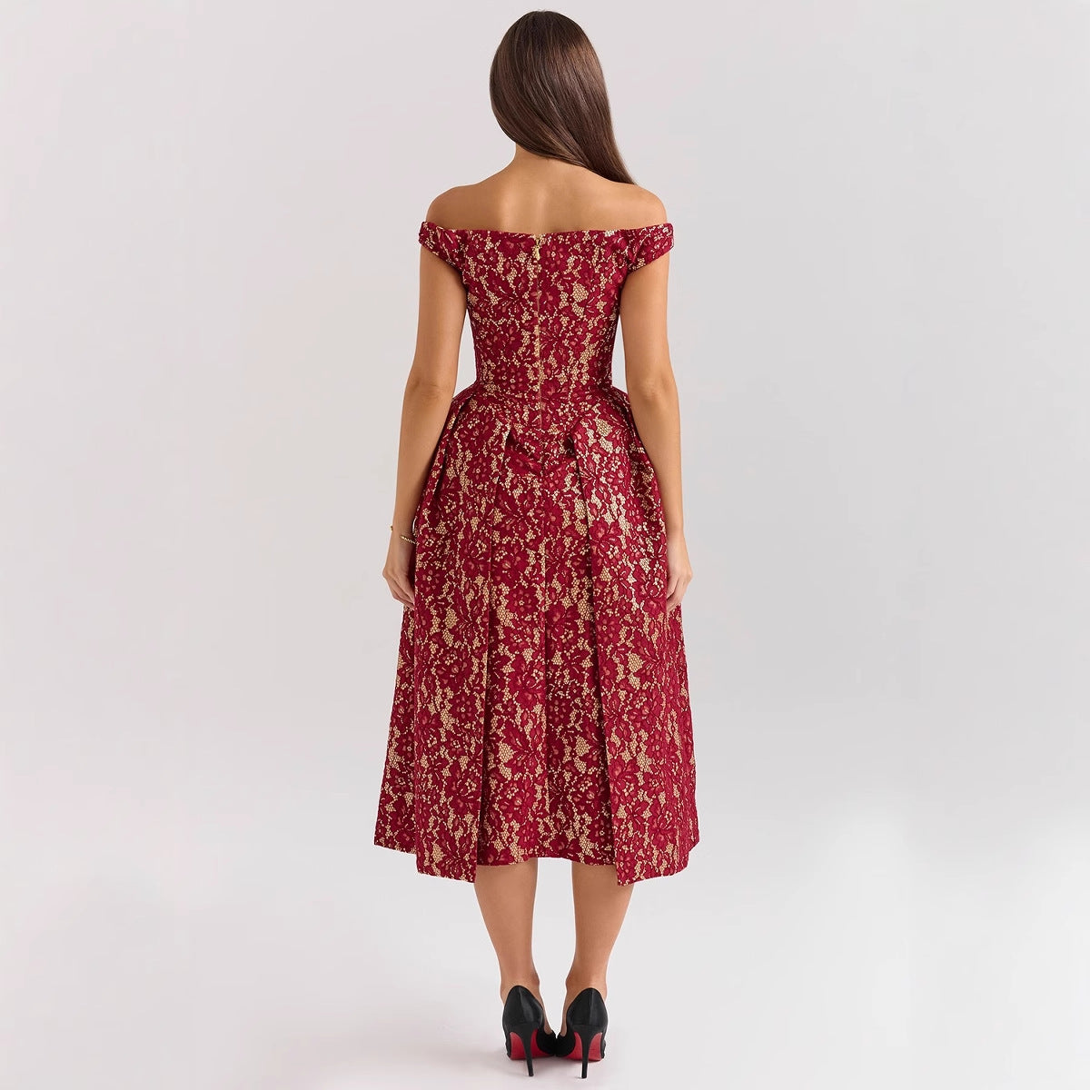 Damen Abendkleid mit schulterfreiem Design und exquisite Spitze WW