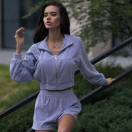 Damen sportlicher Freizeitjacken- und Shorts-Set mit leichtem Material WW