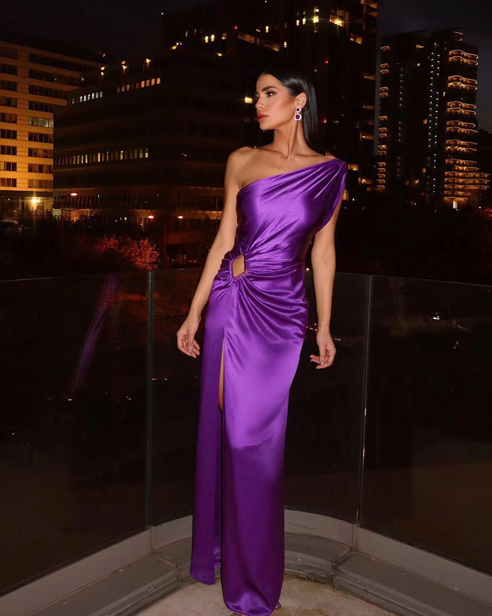 WW | Asymmetrisches Schulter-Abendkleid