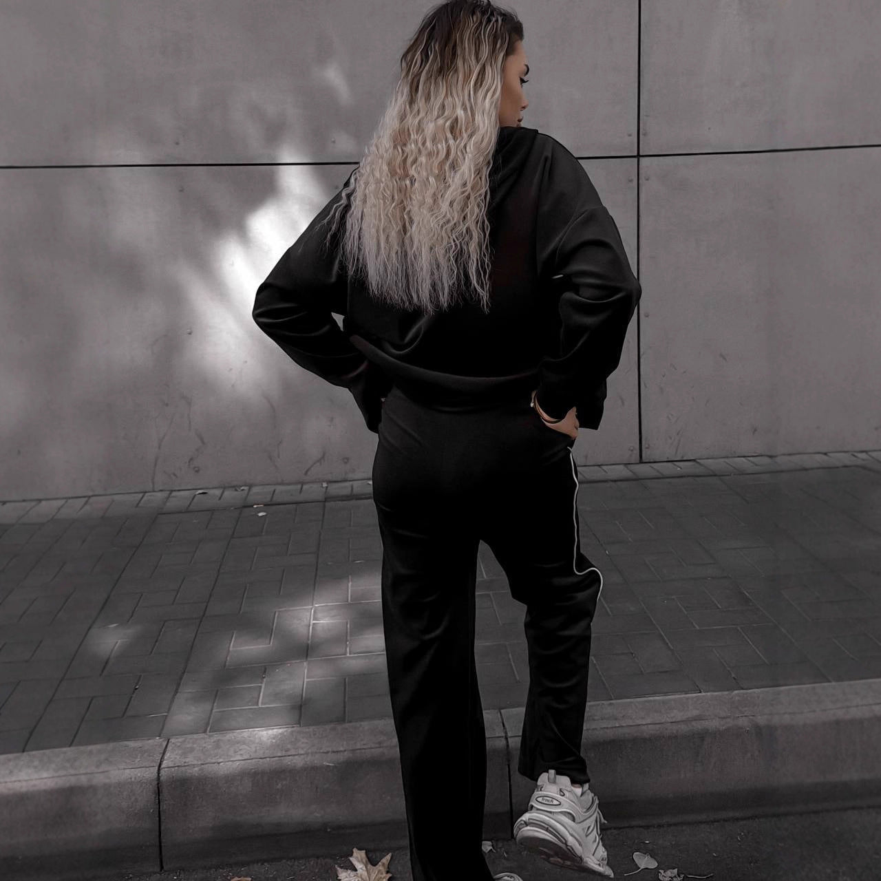 Damen Sportliches Fleece-Set mit Reißverschluss und Kapuze WW