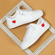 Damen Sneakers mit Herz-Applikation und weicher Innensohle WW