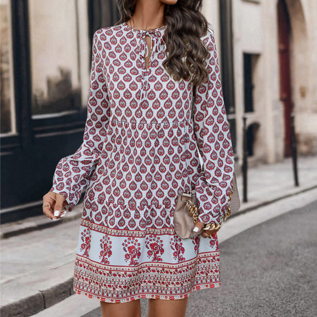 Damen Boho-inspiriertes Minikleid mit floralem Muster und Rüschendetails WW