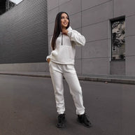 Damen Sportlicher Kapuzenpullover mit bequemen Jogginghosen WW