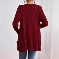 Damen Strickjacke mit raffinierten Rüschen und seitlichen Taschen WW