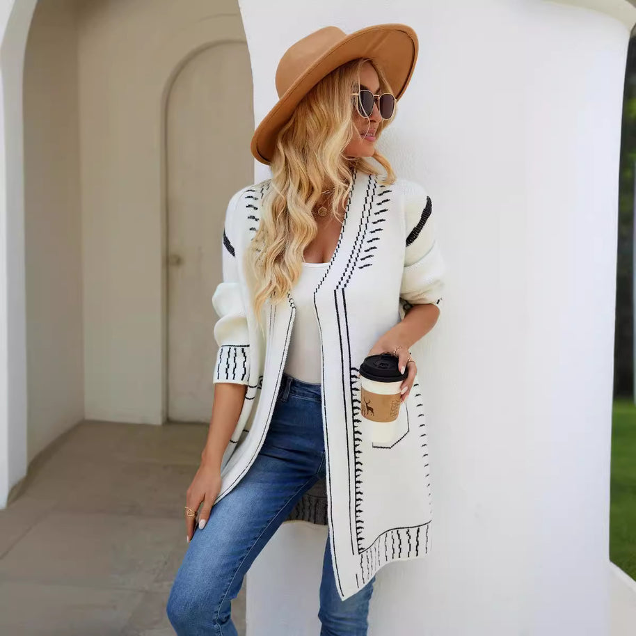 Damen Strickjacke mit einzigartigem Muster und lässigem Schnitt WW