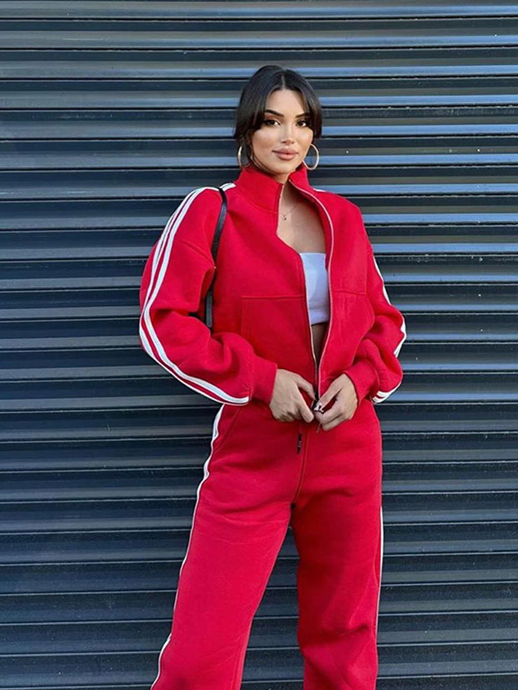 Damen Sportlicher Loungewear-Anzug mit hohem Kragen und seitlichen Streifen WW